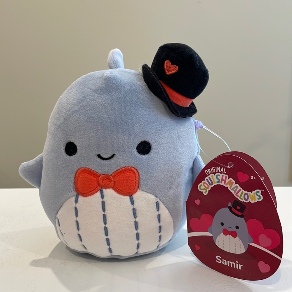 NWT 5” Samir the Whale with Top Hat Valentine Squishmallow